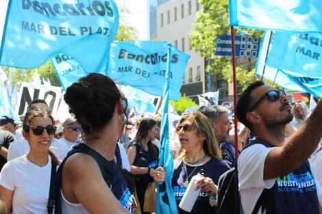 Los trabajadores del Bapro, perjudicados por el recorte que llevó adelante María Eugenia Vidal. 