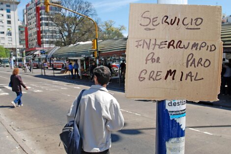 Paro de colectivos: la UTA evalúa una medida de fuerza para este viernes