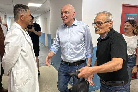 José Luis Epert en el Hospital Zonal Enrique Erill de Escobar.