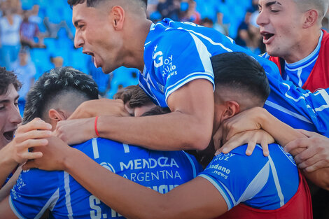 Liga Profesional: Godoy Cruz goleó a Banfield y se aseguró una Copa para 2025