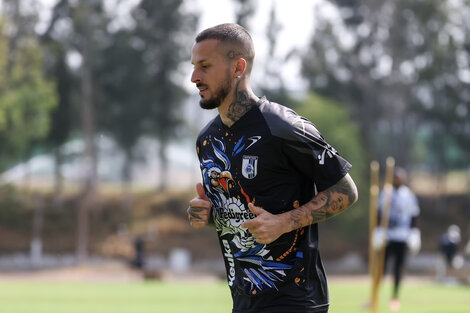 Argentinos Juniors quiere contratar a Darío Benedetto