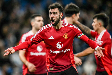 Celebra Bruno Fernandes, capitán del United