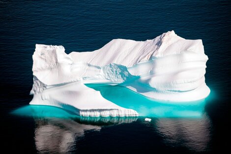 El iceberg más grande del mundo navega a la deriva