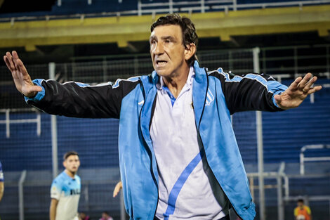 Gustavo Costas será técnico de Racing en 2025, de eso no hay dudas.