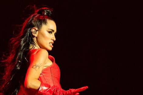 Lali Espósito anunció un show en el estadio Vélez