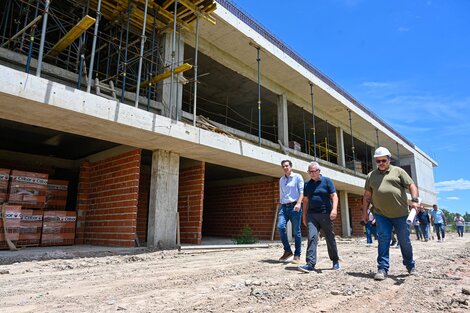 Julio Zamora: “Es un orgullo ver cómo el esfuerzo de los vecinos y la dedicación de esta gestión nos permite realizar la obra más importante del Municipio de Tigre” 