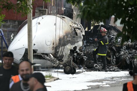 Así trabajaron Bomberos y personal de la Policía Científica