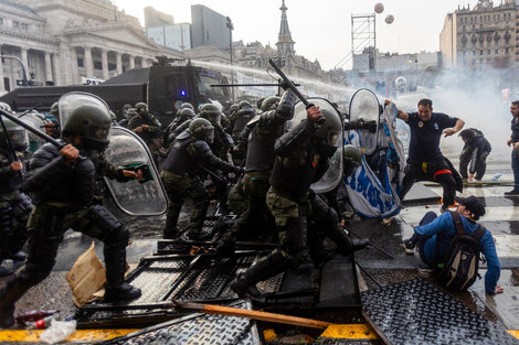 Amnistía pidió garantizar el respeto a los derechos humanos en las protestas.