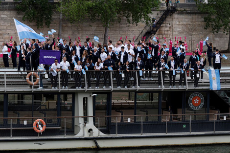 La delegación argentina en París. ¿Un barco con destino incierto?