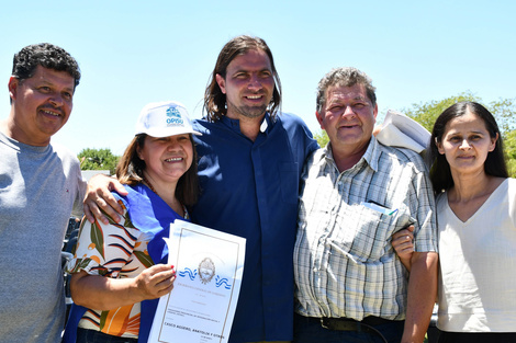 Bendijeron las escrituras que entregó Kicillof 