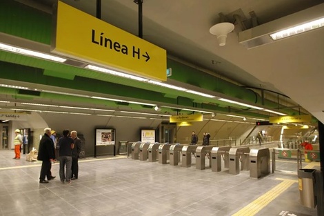 Los cambios apunta a garantizar una mejor circulación por la estación, al transformarla en un espacio más cómodo, ordenado y con mayor iluminación, indicaron oficialmente