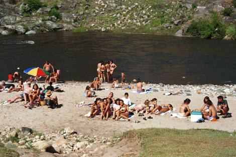 Córdoba: se tiró a un río y murió al golpear su cabeza contra una piedra. (Imagen: Turismo Córdoba)