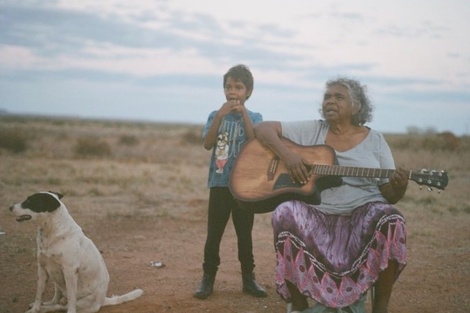 Kankawa fue parte de las Generaciones Robadas, con niños de pueblos originarios alejados a la fuerza de sus familias. 