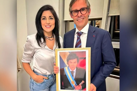 La diputada nacional Juliana Santillán junto al magnate Foster Gillett, inversor en Estudiantes de la Plata.