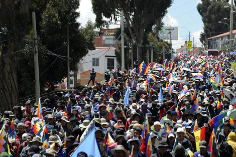 Bolivia: manifestantes "evistas" marchan para pedir soluciones a la crisis económica