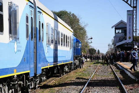 El tren Rosario-Cañada de Gómez está sin funcionar desde hace 45 días.  (Fuente: Imagen web)