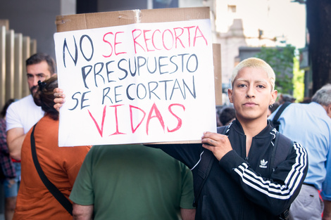 "El cierre de las coordinaciones de tuberculosis y hepatitis pone en riesgo los tratamientos"