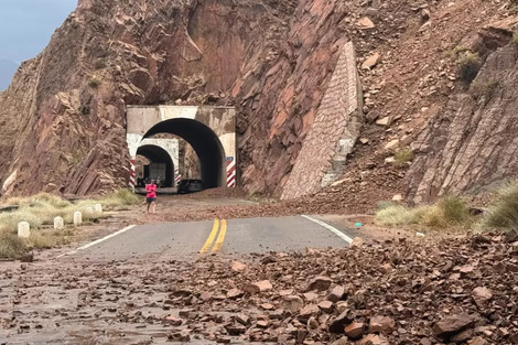 Una situación no apta para claustrofóbicos: atrapados en un túnel.