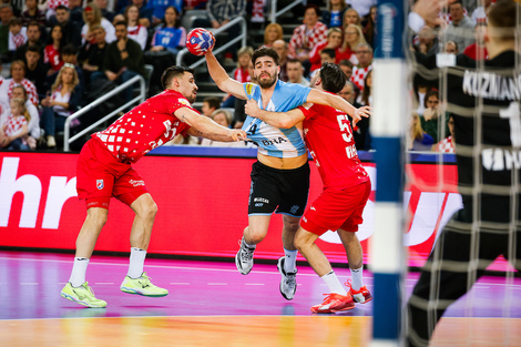 El equipo argentino poco pudo hacer ante la defensa y el arquero croata