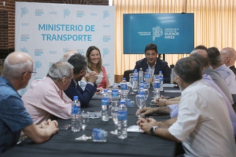 Marinucci reunió a los empresarios del transporte. 