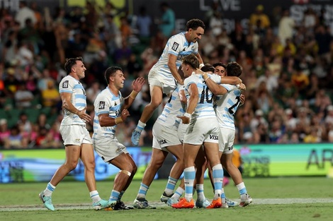 Los Pumas vencieron a los anfitriones del torneo en la final por 41 a 5.