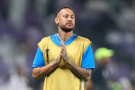 Neymar, durante una entrada en calor de la Champions League asiática.