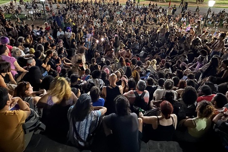 La asamblea donde se decidió conjuntamente entre todas las personas que se fueron movilizando que la gran marcha federal sería este 1° de febrero de Congreso a Plaza de Mayo. 