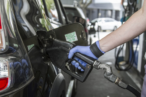 El Gobierno postergó el aumeto a los combustibles previsto para febrero