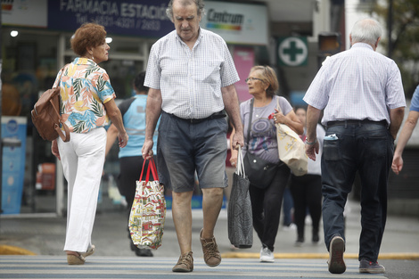 Para muchos sectores, la baja de la inflación convive con la del poder de compra. (Fuente: Carolina Camps)