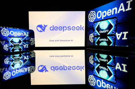 ChatGPT vs DeepSeek, la nueva batalla high tech.