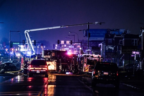 Al menos 6 muertos tras chocar un avión pequeño en Filadelfia 