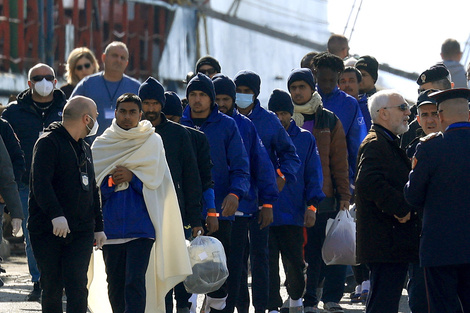 Los migrantes deportados por Italia provenían de Bangladesh, Egipto, Costa de Marfil y Gambia (Fuente: AFP)