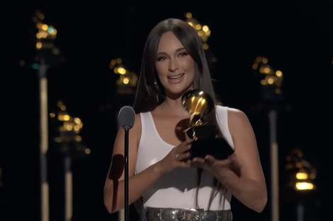 Kacey Musgraves triunfó por su mejor canción country con "The Architect"