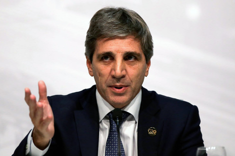 "Precios adelantados": la singular explicación de Caputo para defender el precio del dólar