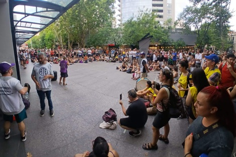 La asamblea de científicos en el Polo de Palermo.