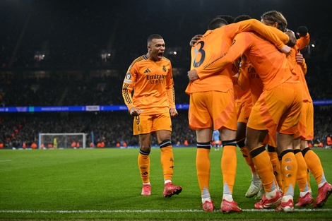 Mbappé y compañía celebran uno de los tres goles