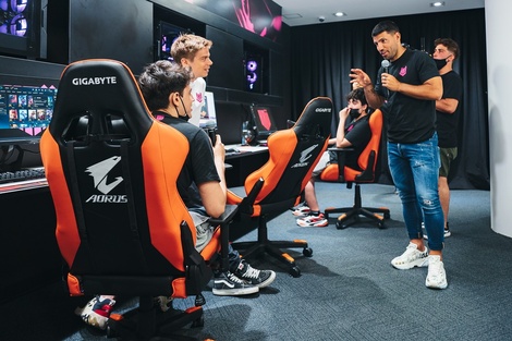 El equipo de Kun Agüero de eSports.