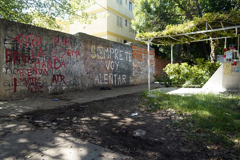 Tras el ataque, la policía secuestró un revólver que estaría involucrado con la agresión.