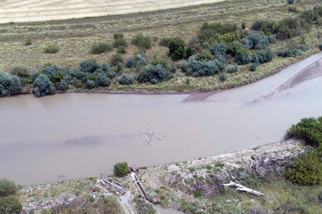 La obra está pensada para controlar el caudal del Río Colorado.