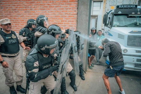 La protesta fue en el frigorífico Fishing Mart S.A de Mar del Plata.