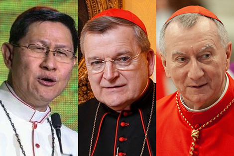 Los cardenales Tagle, Parolin y Burke. 