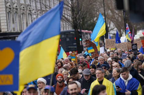 Manifestación en Londres a tres años del comienzo de la guerra en Ucrania