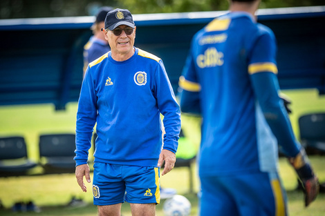 Holan definirá el equipo a último momento.