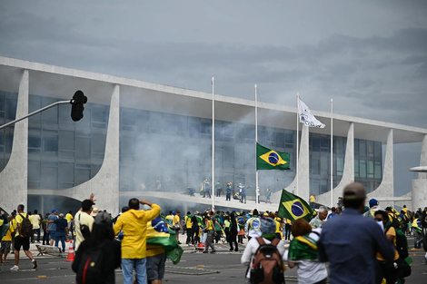 Brasil: la trama golpista de Bolsonaro suma evidencias