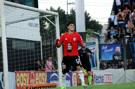 Manganelli celebra el penal decisivo