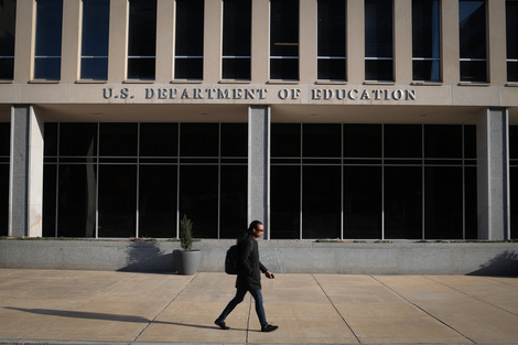 El Departmento de Educación en Washington luce vacío después del anuncio del gobierno.