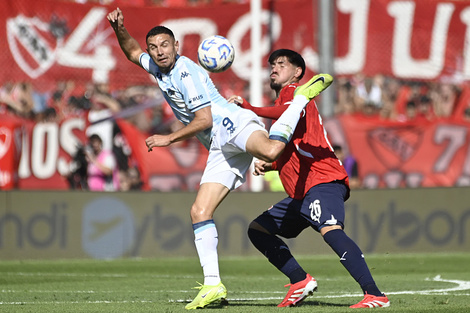 Independiente le empató a Racing por obra y gracia del espíritu de Angulo