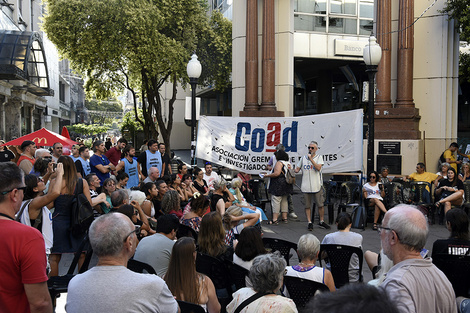 El acto de la Coad en Rosario mostró el tono de la protesta.