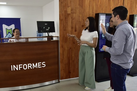 Nardini recorrió la CAM: un espacio moderno para acercar el municipio a los vecinos de Malvinas Argentinas