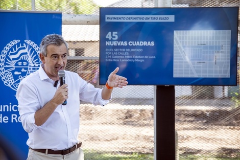 Javkin en la presentación de los trabajos (Fuente: Gentileza)